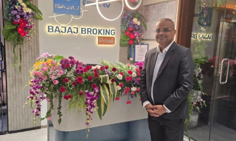 Bajaj Broking Privé Targets Ultra HNI Investors
