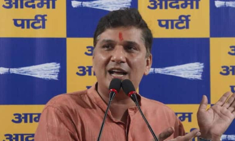 AAP Accuses BJP of Fake Yamuna Ghat for Modi