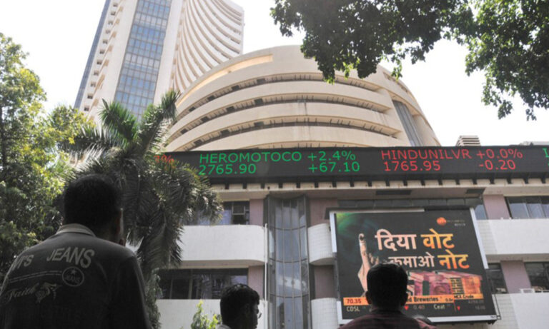 Sensex Plunges 500 Points Amid Gold, Silver Swings